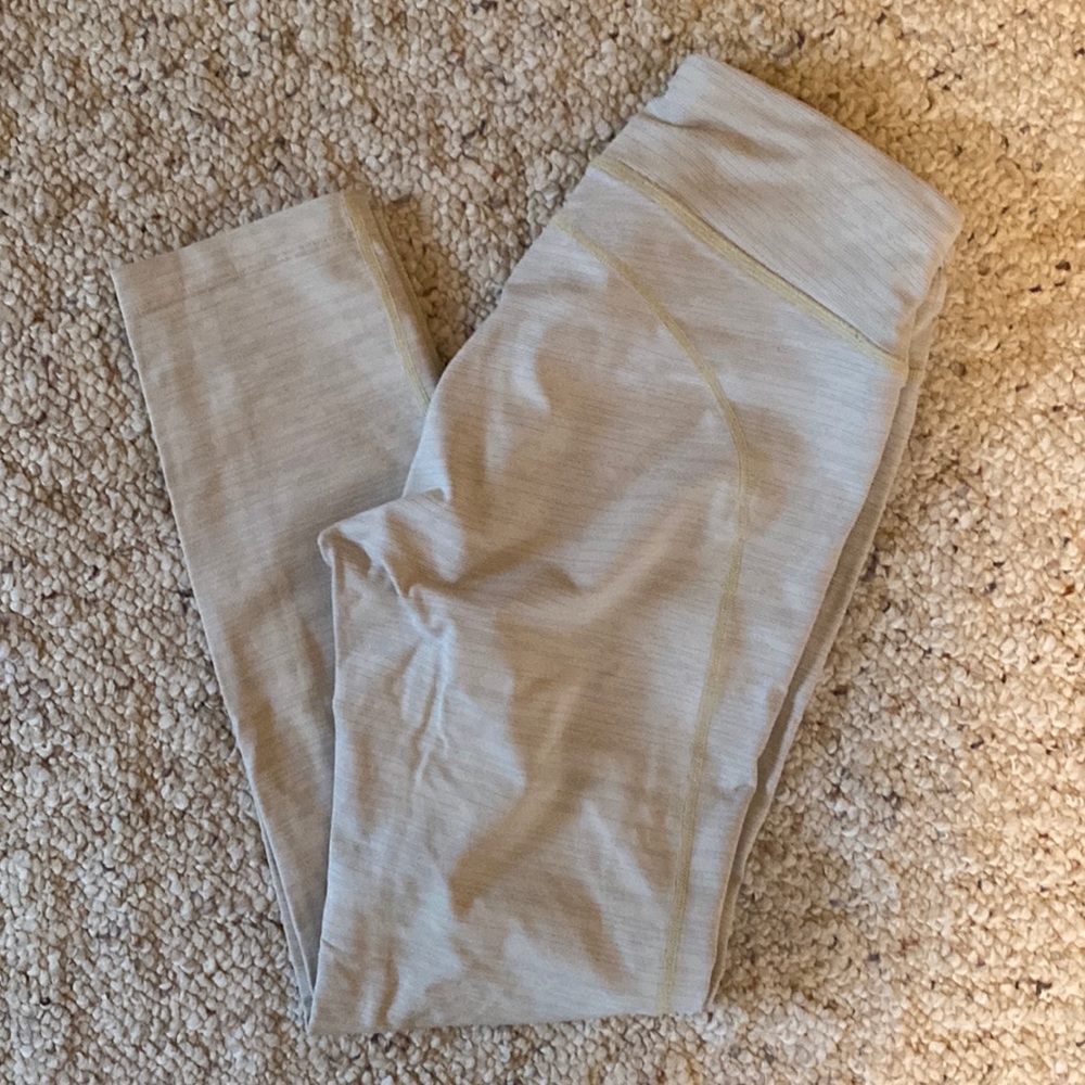 Outdoor voices capri leggings